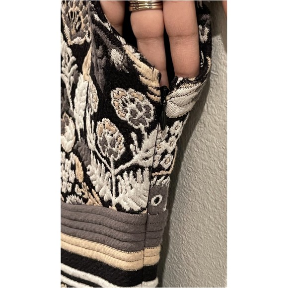 ETT TWA Soiree Embroidered Midi Sleeveless Midi Dress - Picture 5 of 6